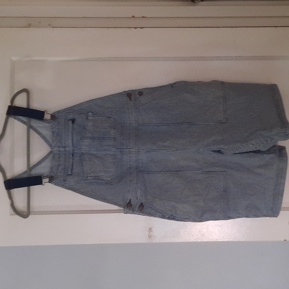 Duluth Trading Blue Railroad Pin Stripe Rootstock Gardening Short Overalls M